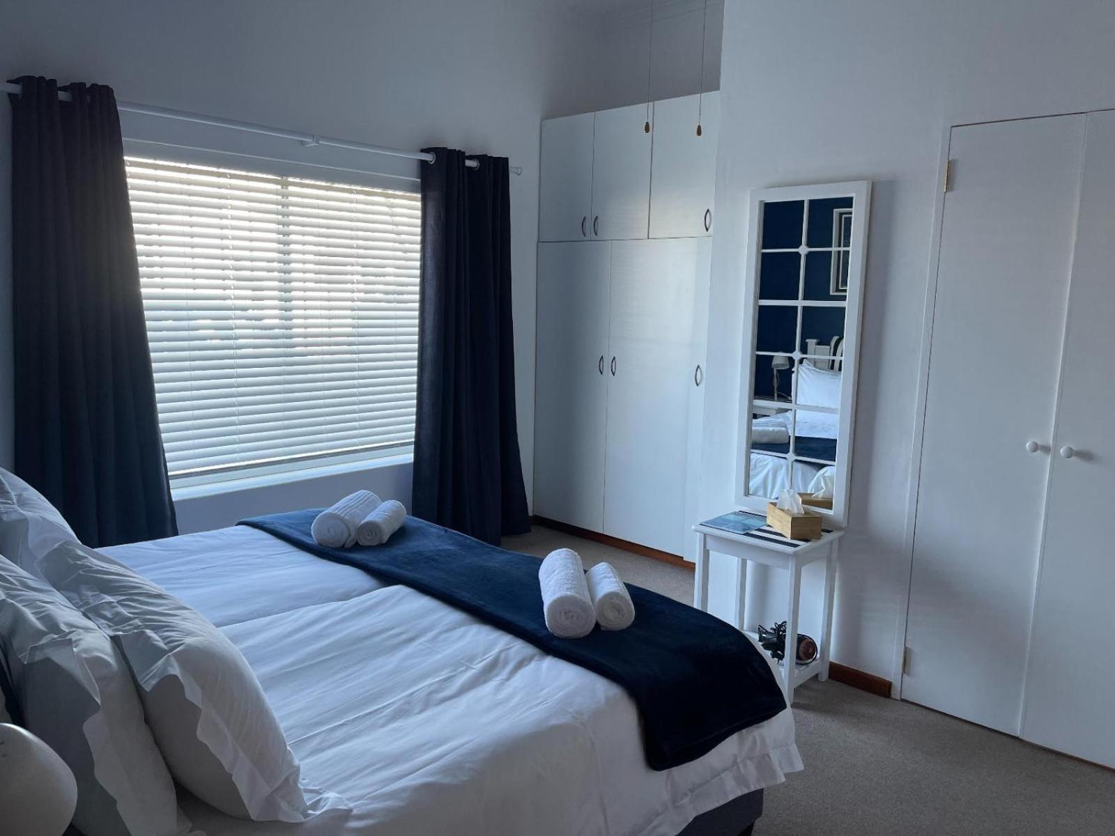 Footprints In Kleinmond Hotel Room photo