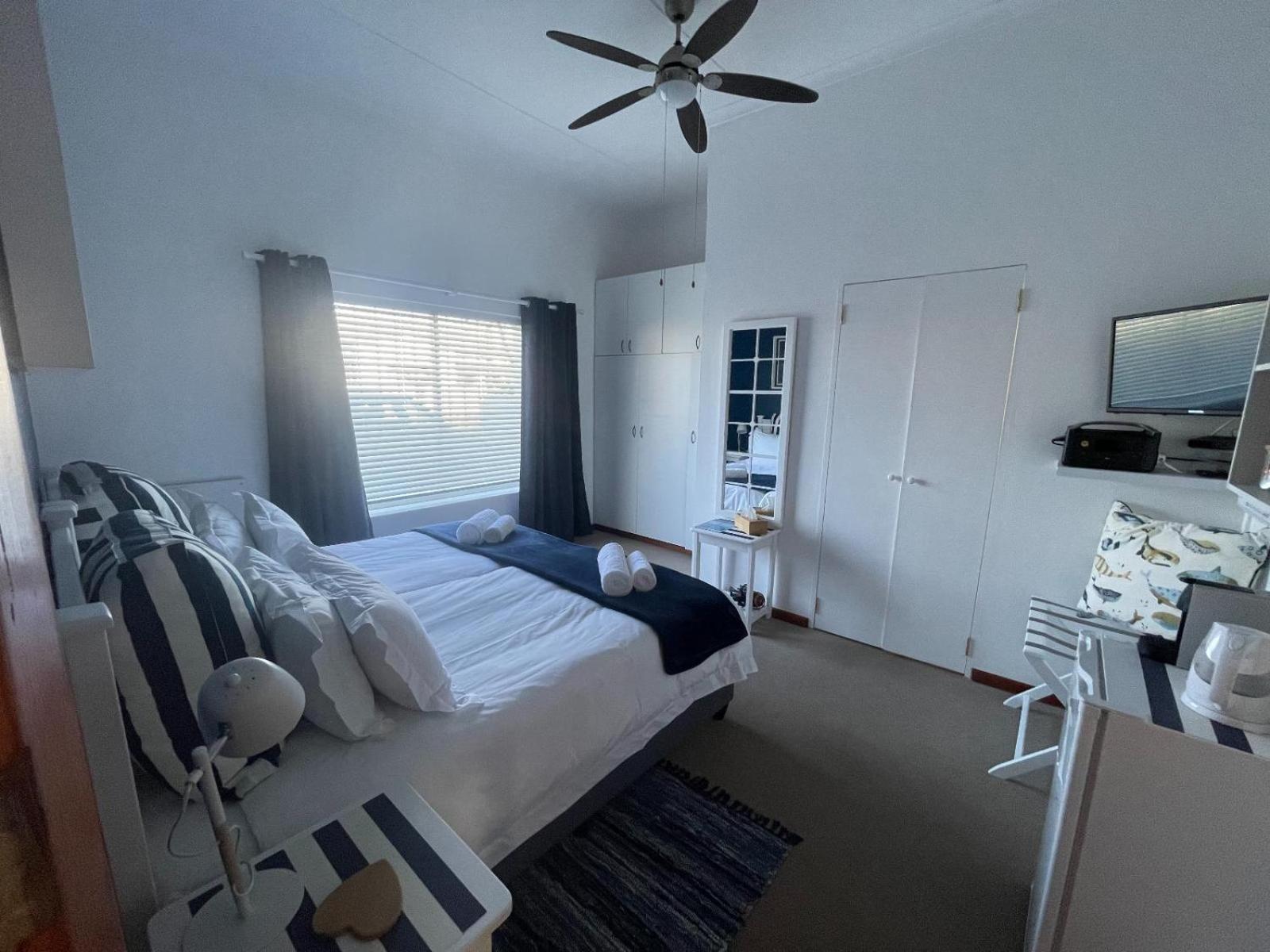 Footprints In Kleinmond Hotel Room photo